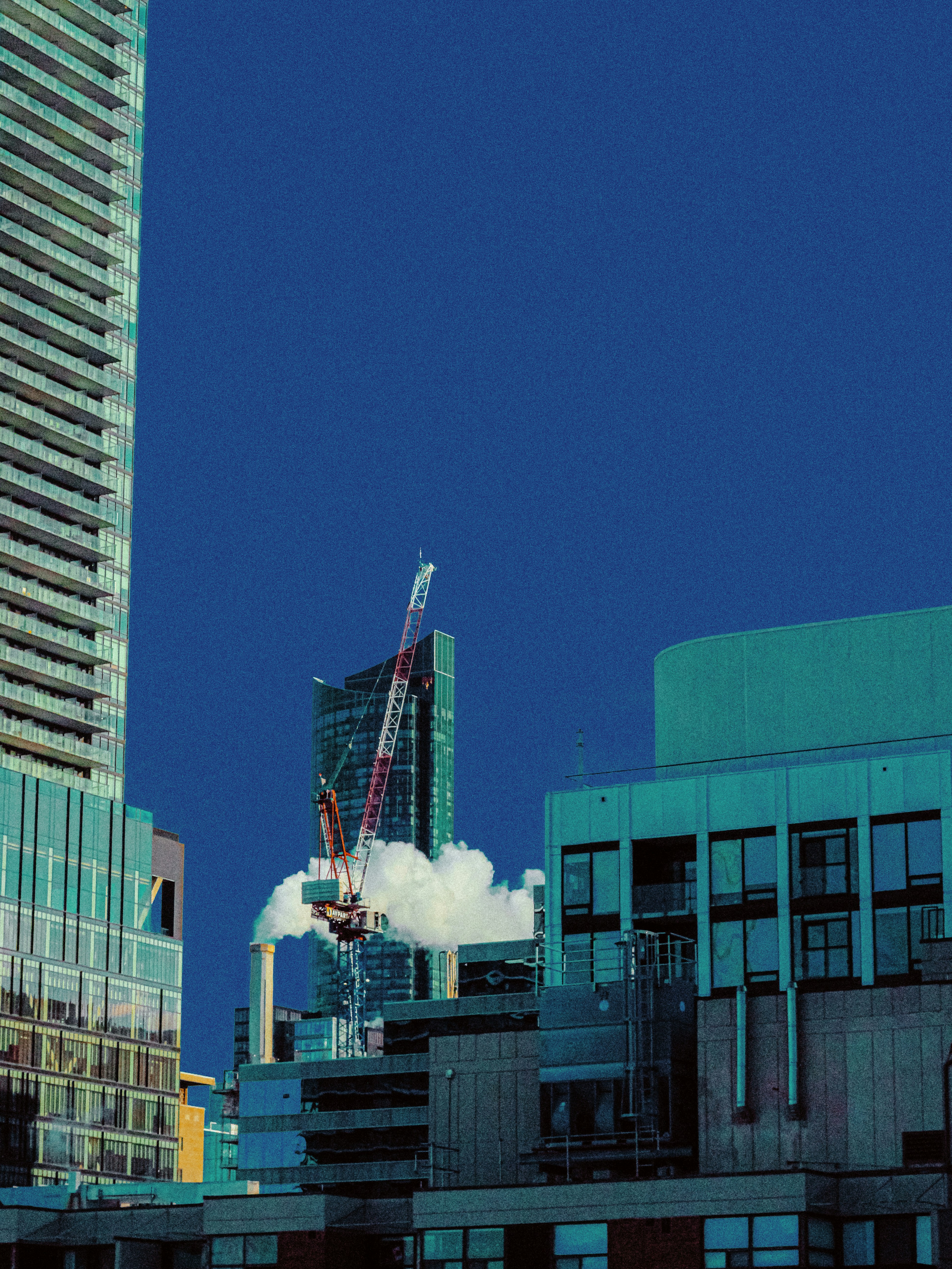 Breaking Borders Logo